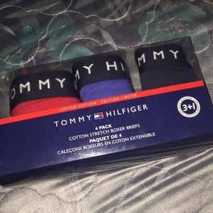 Tommy Hilfiger boxers can’t fit them I got XL